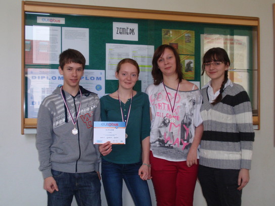 Stříbrný tým KK EUROREBUS a V. Václavková z 4KA