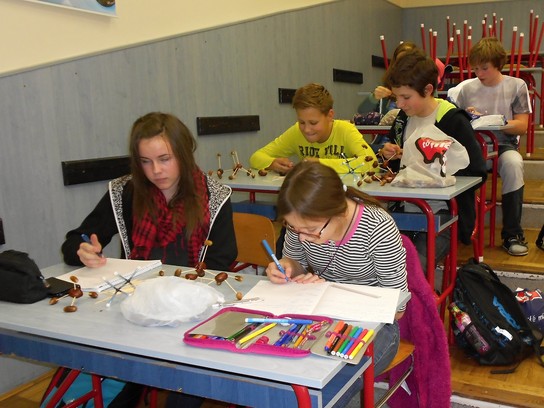 2015 Modely uhlovodíků