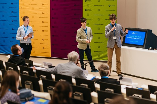 OV 2021:prezentace stáže T. Ďurčanského