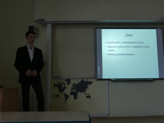 Sextán F. Touš obhajuje svou SOČ